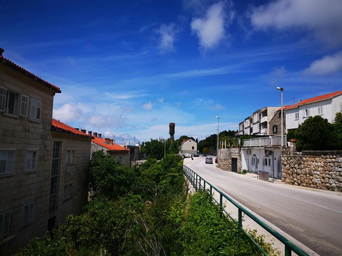 Opus One Apartment Dubrovnik - Private Parking Екстер'єр фото